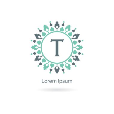 Güzellik, Spa ve Salon harfi T vektör simgesi tasarım. Lüks T harfi logosu. Vektör illüstrasyon dekoratif ve süs monogramı.