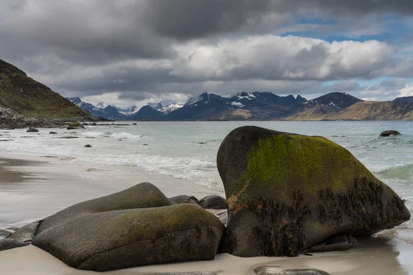 Vikten Beach, Lofoten, Norge, — Stockfoto