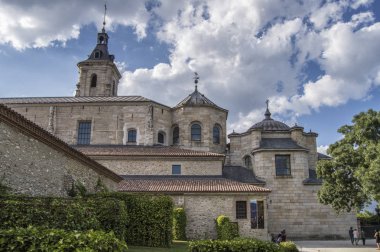 Santa Maria de el Paular Rascafra Manastırı görünümünü. Madrid. İspanya.