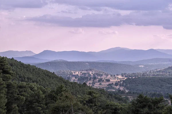 在阿维拉省的大幅山脉的景观 卡斯蒂利亚 里昂西班牙 — 图库照片