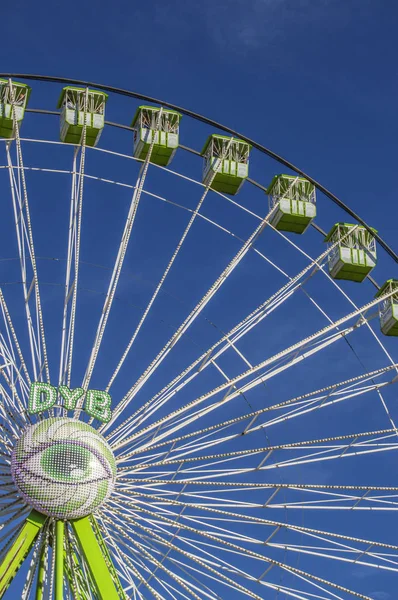 Part Ferris Wheel Sky Background — Stock Photo, Image