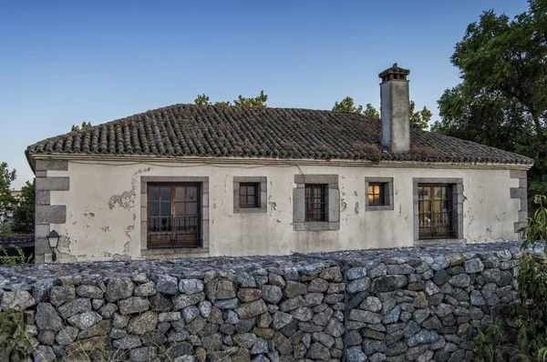 Vecchia Casa Rurale Con Muro Pietra Fronte — Foto Stock