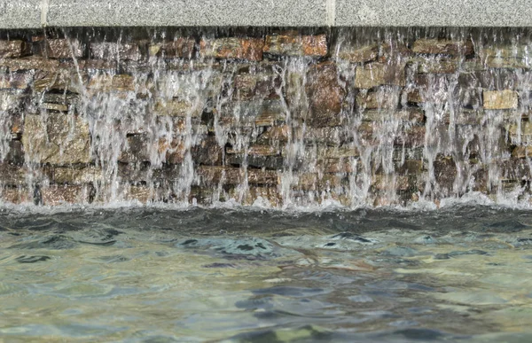 Agua Que Cae Una Fuente Lugar Madrid — Foto de Stock