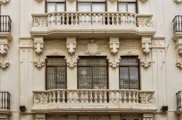 Art Nouveau Oriel Avec Balustrade Sur Façade Bâtiment Albacete Espagne — Photo