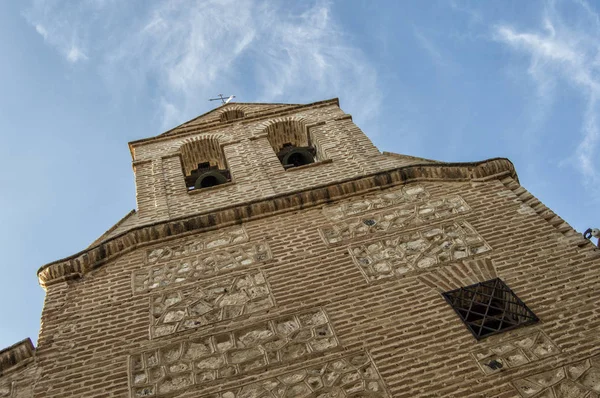 Glockengiebel Der Christuskapelle Von Unten Gesehen Und Über Den Himmel — Stockfoto