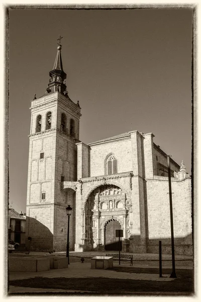 托莱多省托里霍斯的萨克拉门托大教堂 西班牙 调至硒和白色相框 看起来像一张旧照片 — 图库照片