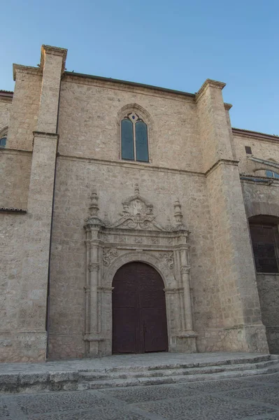 Façade Église Gothique Renaissance Avec Porte Fenêtre Torrijos Province Tolède — Photo