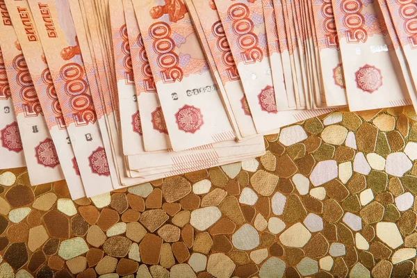 Rusya Rublesi para kavramı kazanmak Rus parası 5000 ruble banknot portre, makro yakın çekim