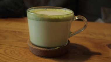 Matcha yeşil çay kahve fincan restoran veya Cafe. Sağlıklı Içecek