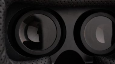 Sanal gerçeklik kulaklığı. gösterim için optik lensler.