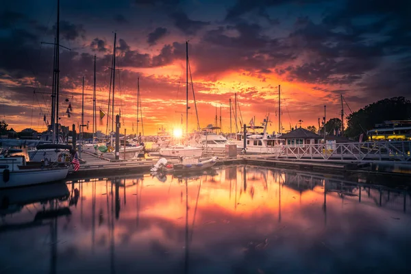 Pôr do sol de Victoria Harbor — Fotografia de Stock