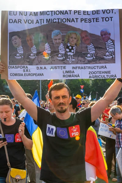 Bucharest Romania August 2018 Young Man Protesting Diaspora Protest Way — Stock Photo, Image