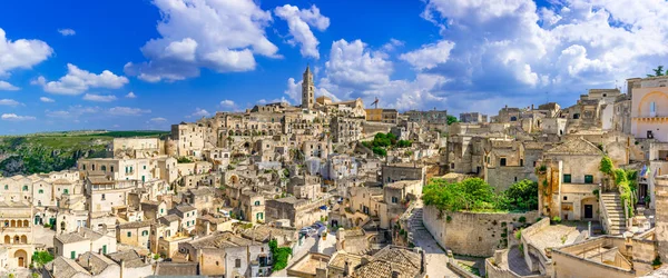 Matera, Basilicata, İtalya: Manzaralı tarihi kentin - Sassi di Matera, Avrupa kültür başkenti şafak