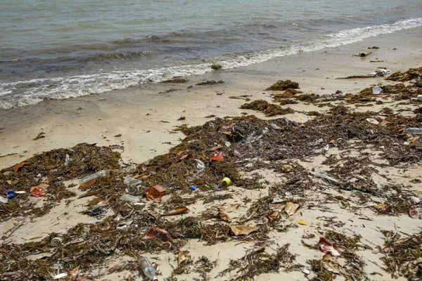 Very polluted beach in Thailand — Stock Photo, Image