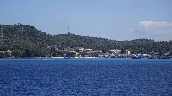 Koh Tao, Tayland - 21 Şubat 2019: Koh Tao Mae Haad koy. Bu çok popüler bir dalış yer — Stok fotoğraf