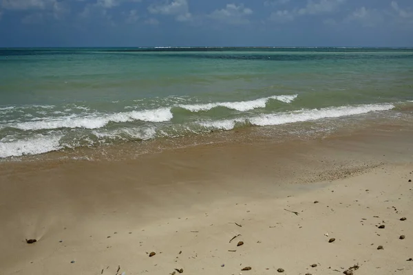 Empty beach and turquoise sea on Koh Samui, Thailand — Stock Photo, Image