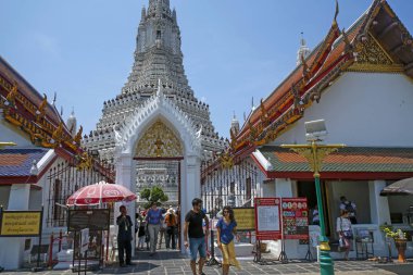 Bangkok, Tayland - 4 Mart 2019: Wat Arun (Temple of Dawn). Tayland'ın dönüm noktası çoğu famoust olduğunu
