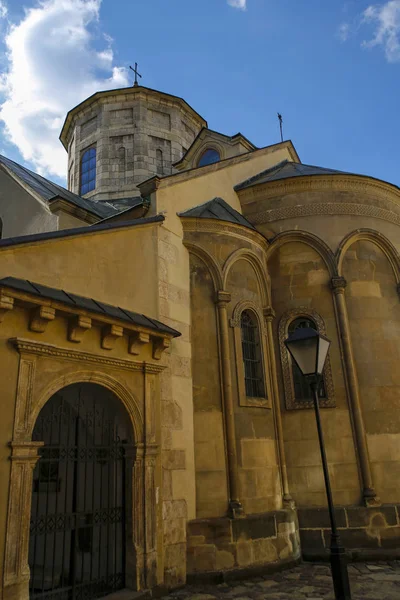 De Armeense kathedraal van de Assumptie van Maria in Lviv, Ukrain — Stockfoto