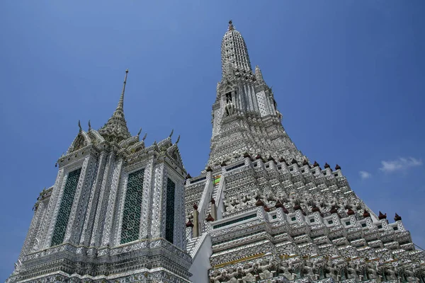 Wat Arun (Dawn-templet) Buddhisttemplet, Bangkok, Thailand — Stockfoto