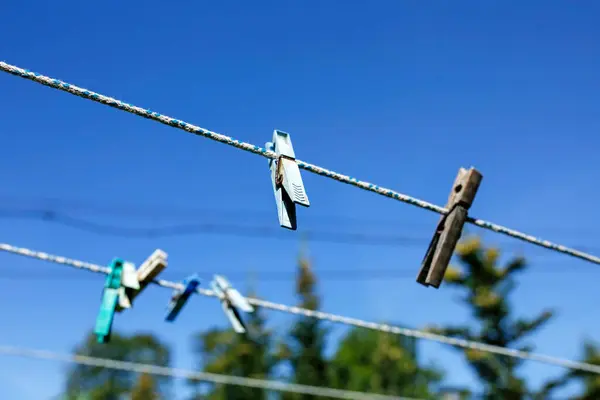 Colorful Clothespins Rope Blue Sky Selective Focus — Stock Photo, Image