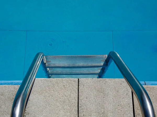 Grab Bars Ladder Swimming Pool — Stock Photo, Image