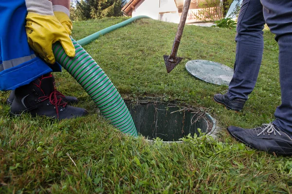 Emptying Household Septic Tank Cleaning Unblocking Clogged Drain — Stock Photo, Image