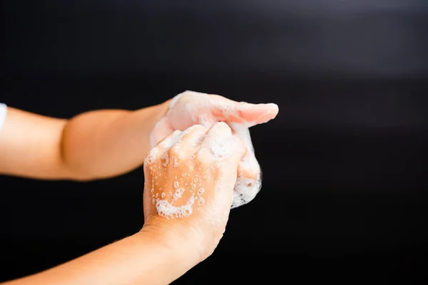 Closeup Cuidado Corpo Asiático Jovem Mulher Lavar Mãos Com Sabão — Fotografia de Stock