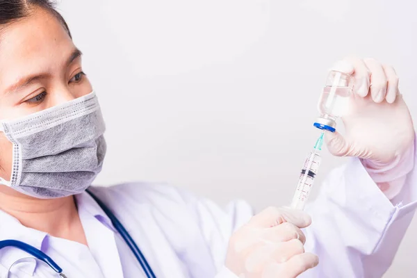 Primeros Planos Mujer Doctora Enfermera Científica Uniforme Que Usa Mascarilla — Foto de Stock