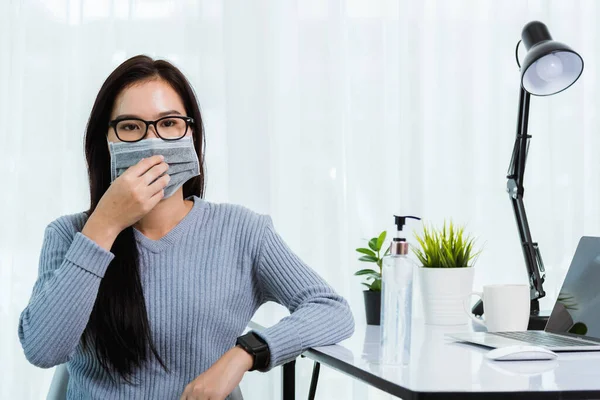 Asiático Jovem Negócios Bela Mulher Durante Uso Máscara Facial Protetora — Fotografia de Stock