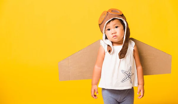 Glückliche Asiatische Schöne Lustige Kleine Mädchen Lächeln Tragen Pilotenhut Spielen — Stockfoto