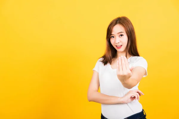 Asiática Feliz Retrato Hermosa Linda Joven Sonrisa Adolescente Pie Llevar —  Fotos de Stock