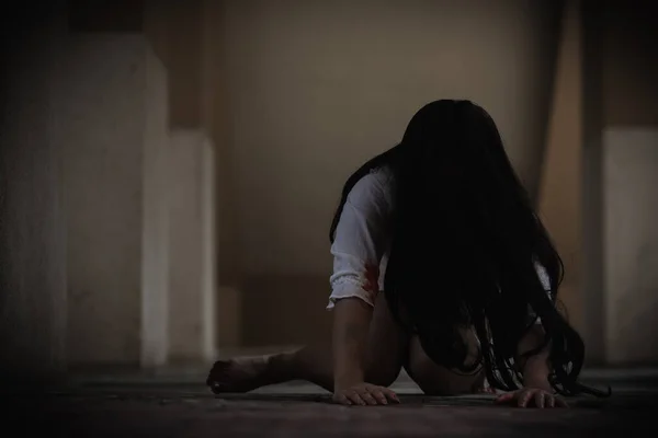 Zombie Mädchen Blut Asian Woman Geist Mit Blut Gruselige Angst — Stockfoto