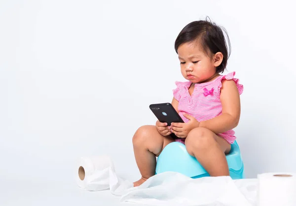 Asiatische Kleine Süße Baby Kind Mädchen Ausbildung Auf Blauen Kammer — Stockfoto
