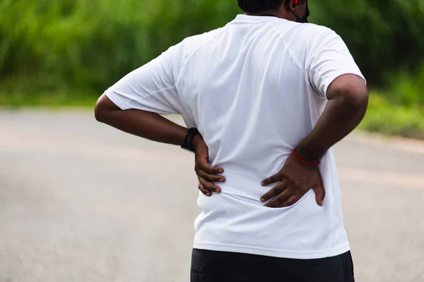 Close Asiático Jovem Esporte Corredor Homem Negro Desgaste Relógio Sentir — Fotografia de Stock