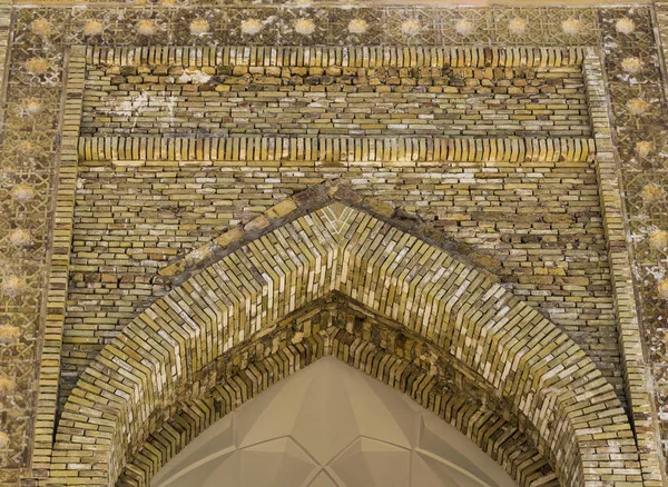 Buhara - Özbekistan bitmemiş medrese cephe. Geleneksel mimari