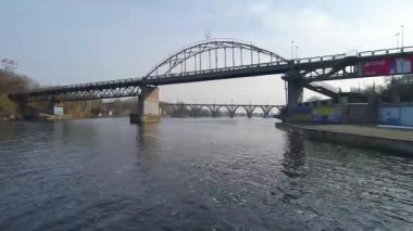 uçan Nehri Köprüsü 2 yakınındaki
