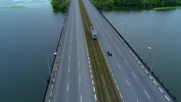 Pont tiré d'un quadcopter 5 — Video