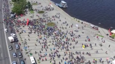 Dnepr festival iskelede çalışan maraton