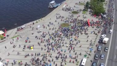 Dnepr festival iskelede çalışan maraton