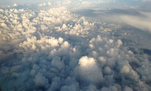 비행기에서 볼 수 있는 구름 — 스톡 사진