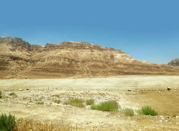 Desert landscape with rocks, hills and mountains — Stock Photo, Image