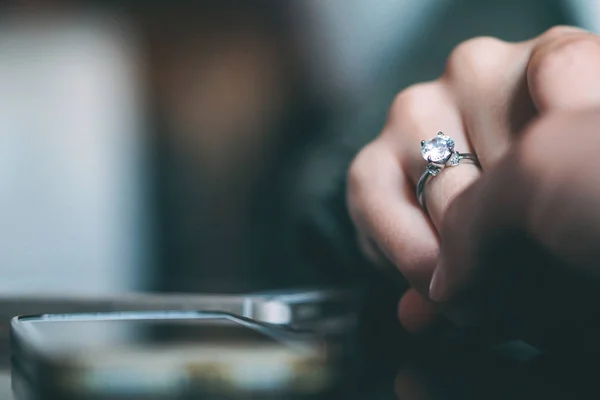 Mann Heiratsantrag Freund Macht Seiner Freundin Heiratsantrag Konzept Der Menschen — Stockfoto