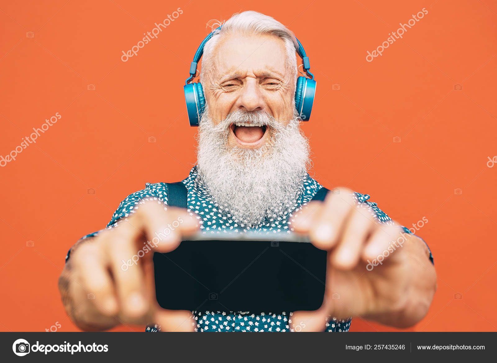 В прошлом selfie песня