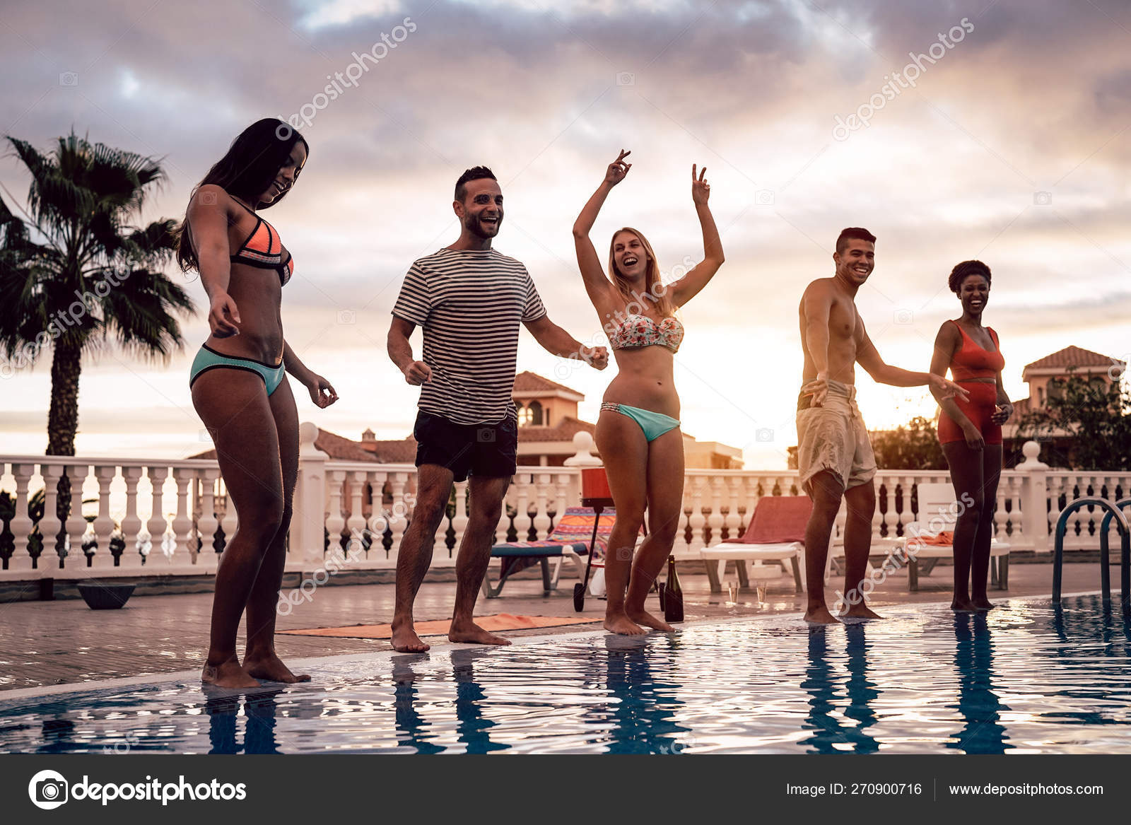 Pool Party, Summer Holidays