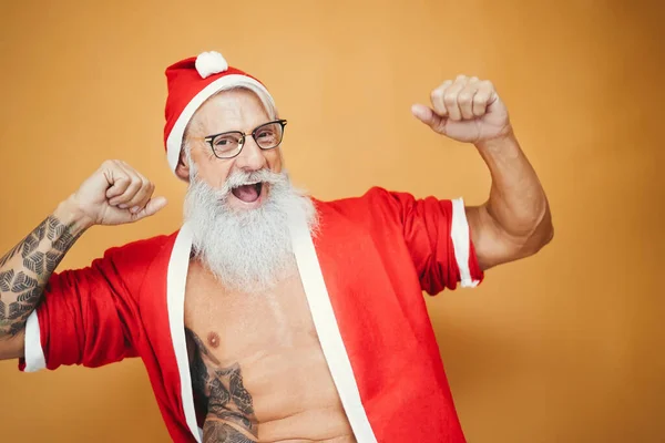 Glücklicher Senior Mit Spaß Weihnachtskleid Ältere Hipster Feiern Weihnachtsfeiertage Ältere — Stockfoto