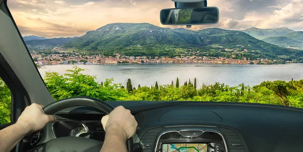 Conducir Coche Hacia Ciudad Salo Lago Garda Italia —  Fotos de Stock