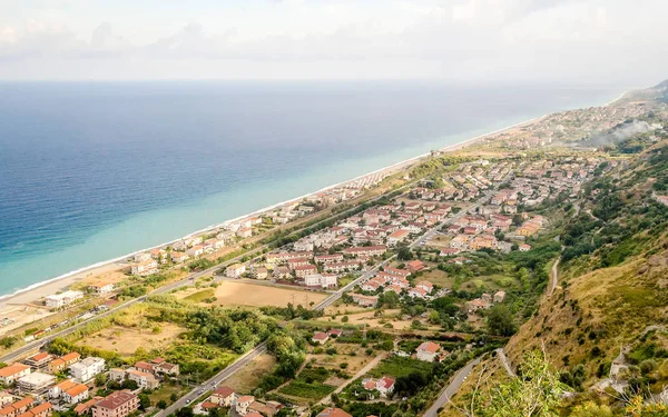 ティレニア海 イタリアのカラブリアの海岸線の景色 — ストック写真