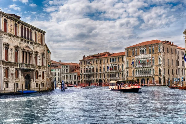 Venezia Italia Aprile Architettura Scenica Lungo Canal Grande Nel Quartiere — Foto Stock