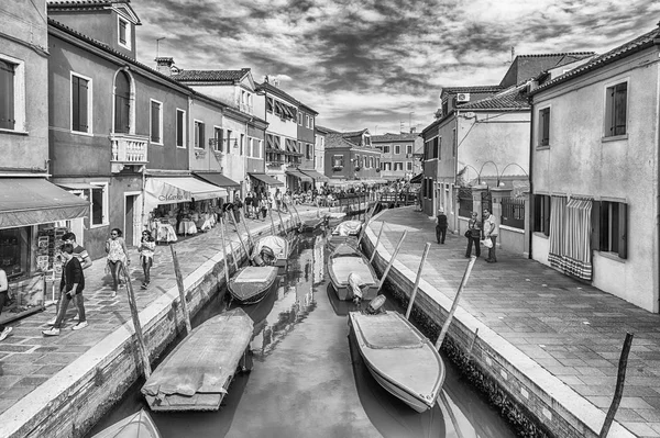 Venice Itália Abril Casas Panorâmicas Longo Canal Ilha Burano Veneza — Fotografia de Stock