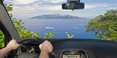 Güzel Sorrento Peninsula doğru bir araba, gördüm Capri, Napoli Körfezindeki, İtalya